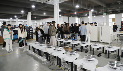 陶瓷創(chuàng)作者組團(tuán)看百陶會(huì)：身臨“企”境，眼見(jiàn)為實(shí)！